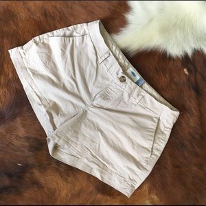 Khaki Old Navy shorts
